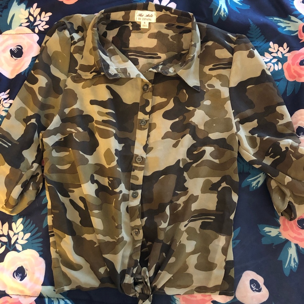 Camouflage women’s top